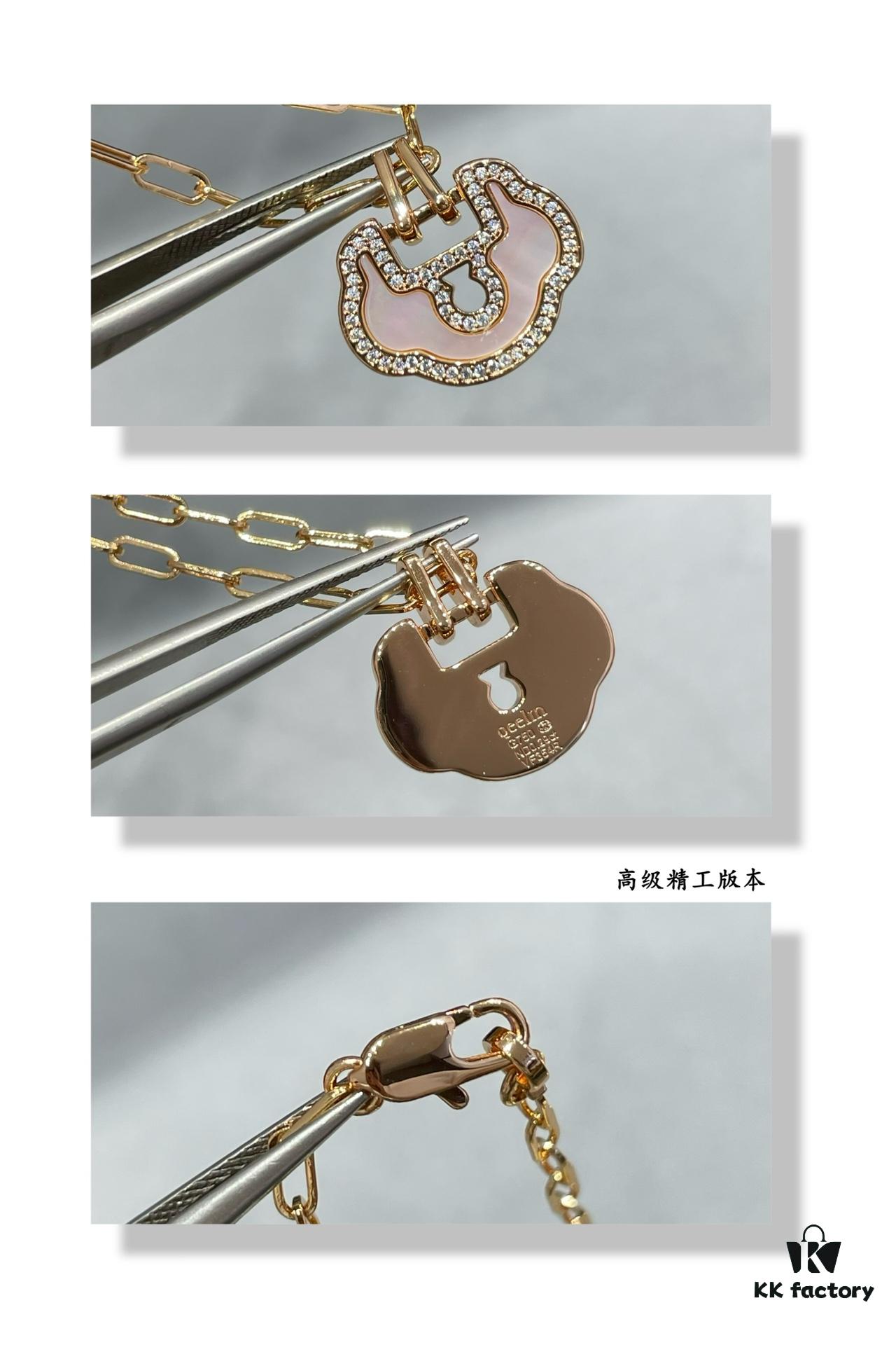 692fdb9699f2d84055c8b170 Kirin Large High-End White Mother-of-Pearl Ruyi Lock Necklace ✨ A Perfect Blend of Fashion and Tradition