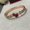 692fdbda99f2d84055c8b1e9 V Gold Qeelin Carved Red Agate Gourd Bracelet 🌹 Adorable Design 😍 Elegant Silhouette with Minimalist Lines 🥰 Sophisticated and Chic 👍👍