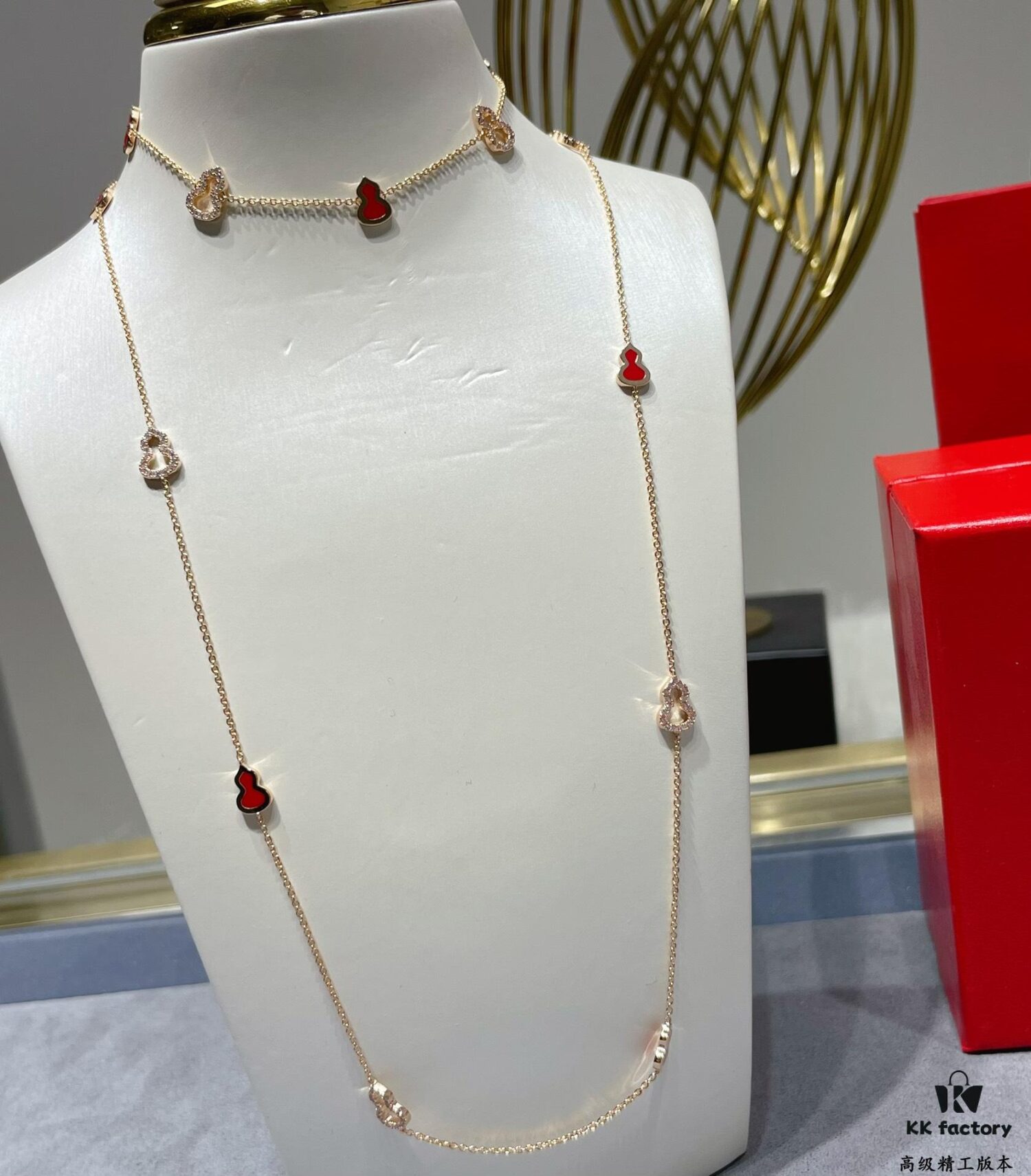692fdbf899f2d84055c8b21f Qeelin Mini 8 Lotus Diamond Necklace 🌹 Adorable Design 😍 Elegant Simplicity with Wulu Silhouette 🥰 Sophisticated and Charming 😊 Qeelin x LibeiKa Exclusive Limited Edition