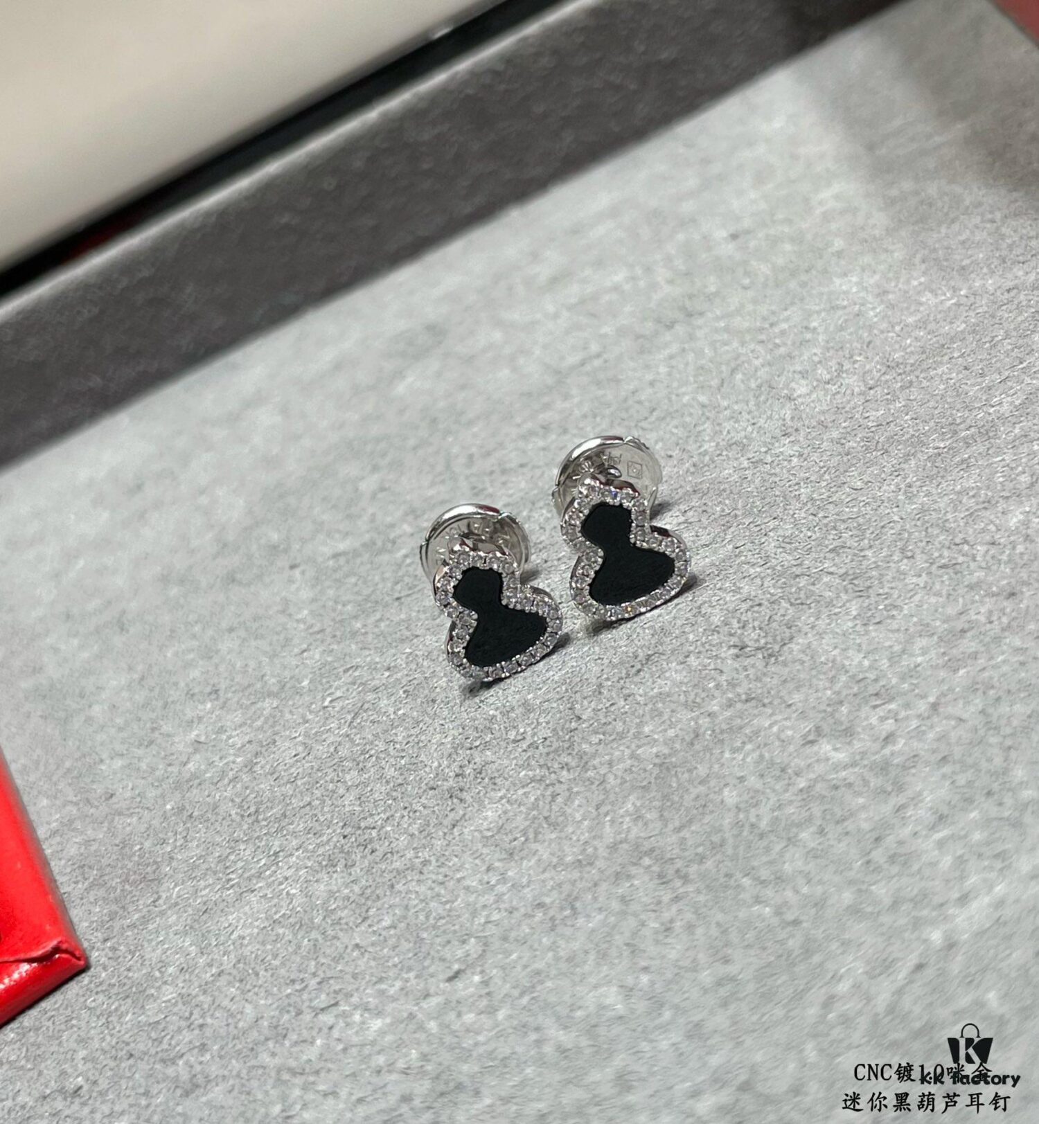 692fdc1e99f2d84055c8b248 Kirin Mini Black Gourd Earrings, Wealth-Attracting and Lucky, High Aesthetic Appeal, Stylish Look, Versatile Design, Thick Gold Plating, Premium Real-Gold Appearance