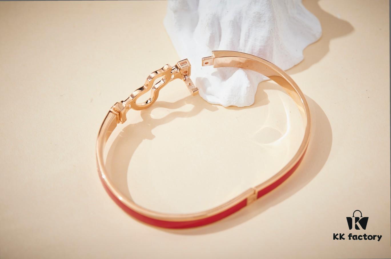 692fdc4499f2d84055c8b284 New Chinese Trend 🌟 Gourd Bracelet, Low-Temperature Enamel, Toggle Clasp Design 💫 Precision Cast with 18K Champagne Gold Plating