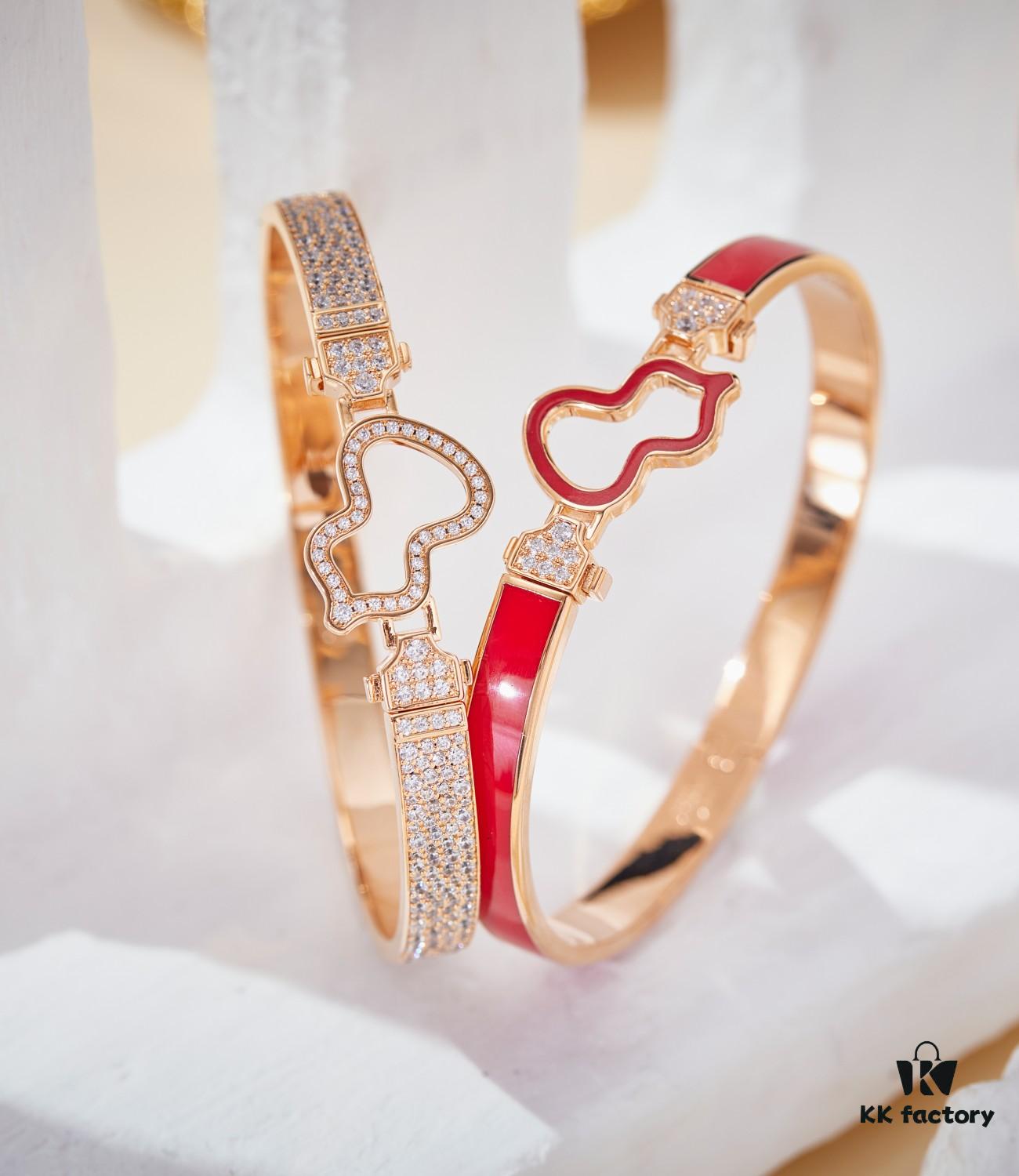 692fdc4699f2d84055c8b287 New Chinese Trend 🌟 Gourd Bracelet, Low-Temperature Enamel, Toggle Clasp Design 💫 Precision Cast with 18K Champagne Gold Plating