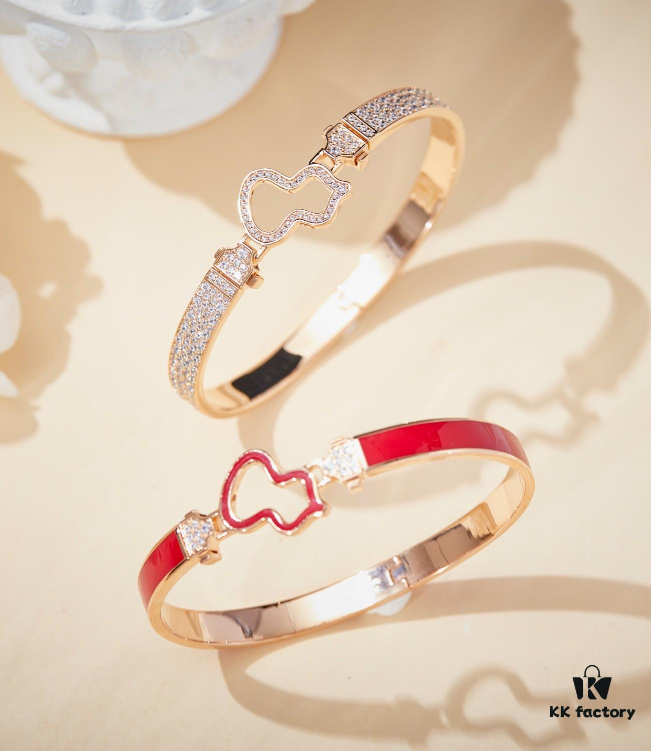 692fdc4699f2d84055c8b288 New Chinese Trend 🌟 Gourd Bracelet, Low-Temperature Enamel, Toggle Clasp Design 💫 Precision Cast with 18K Champagne Gold Plating