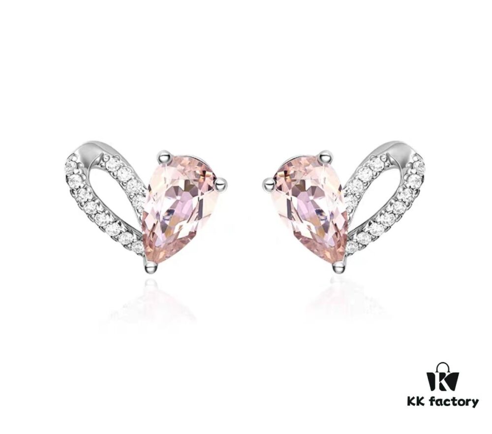 692fdc7399f2d84055c8b2cb He Fang Creamy Sweetheart Stud Earrings