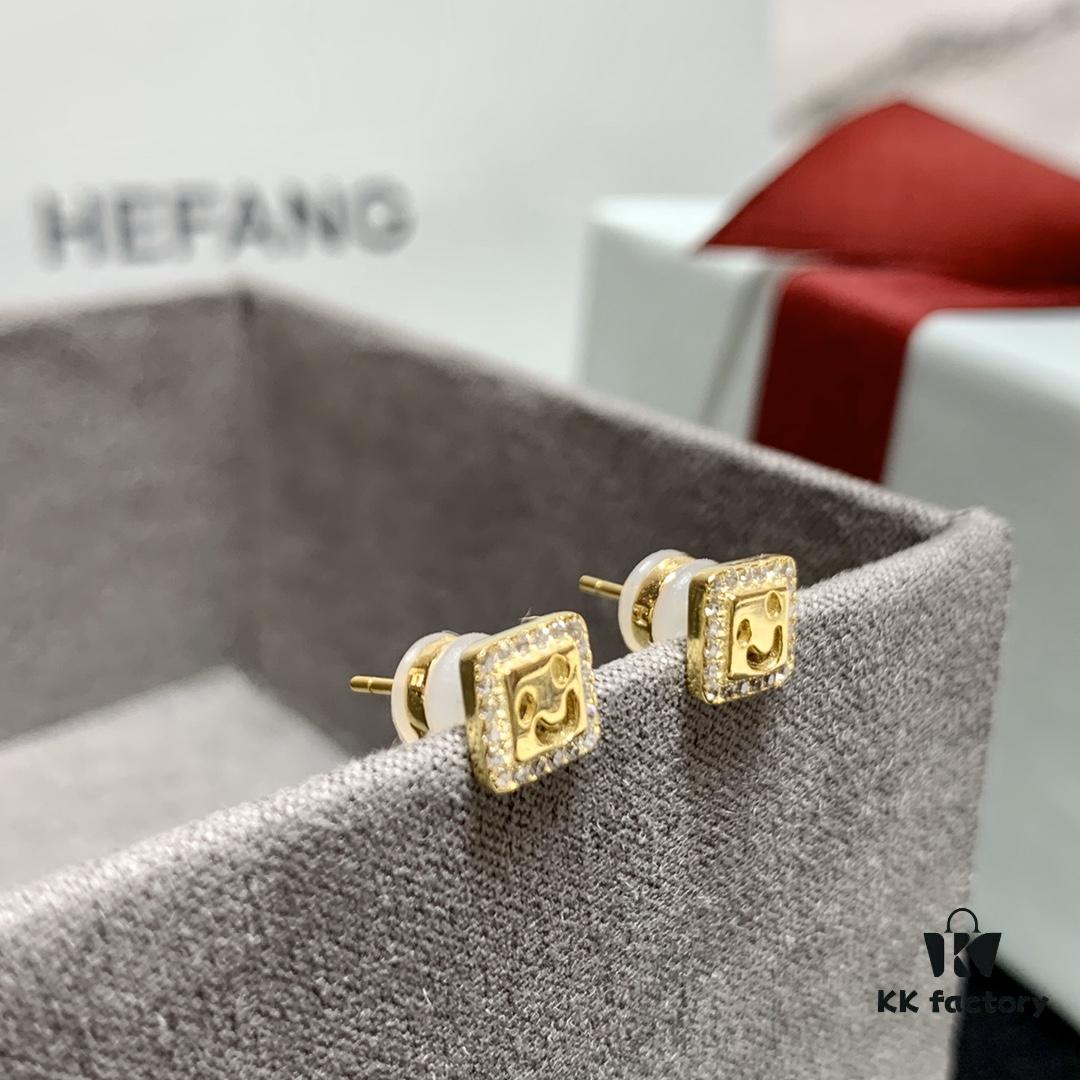 Qixi Gift 🎁 HEFANG Xiao Fang Smiley Face Stud Earrings