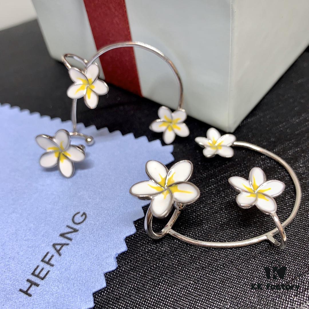 692fdcca99f2d84055c8b36d Qixi Gift 🎁 Hefang Huahua Ear Cuff, No Piercing Required, Sold Individually for Left or Right Ear