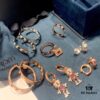 Jewelry Specialist! The Most Comprehensive and Highest Quality Series on the Market!