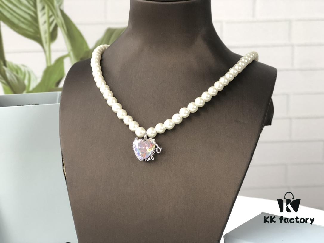 692fdd8e99f2d84055c8b4d5 New Arrival HEFANG Barbie Aurora Sweetheart Short Necklace