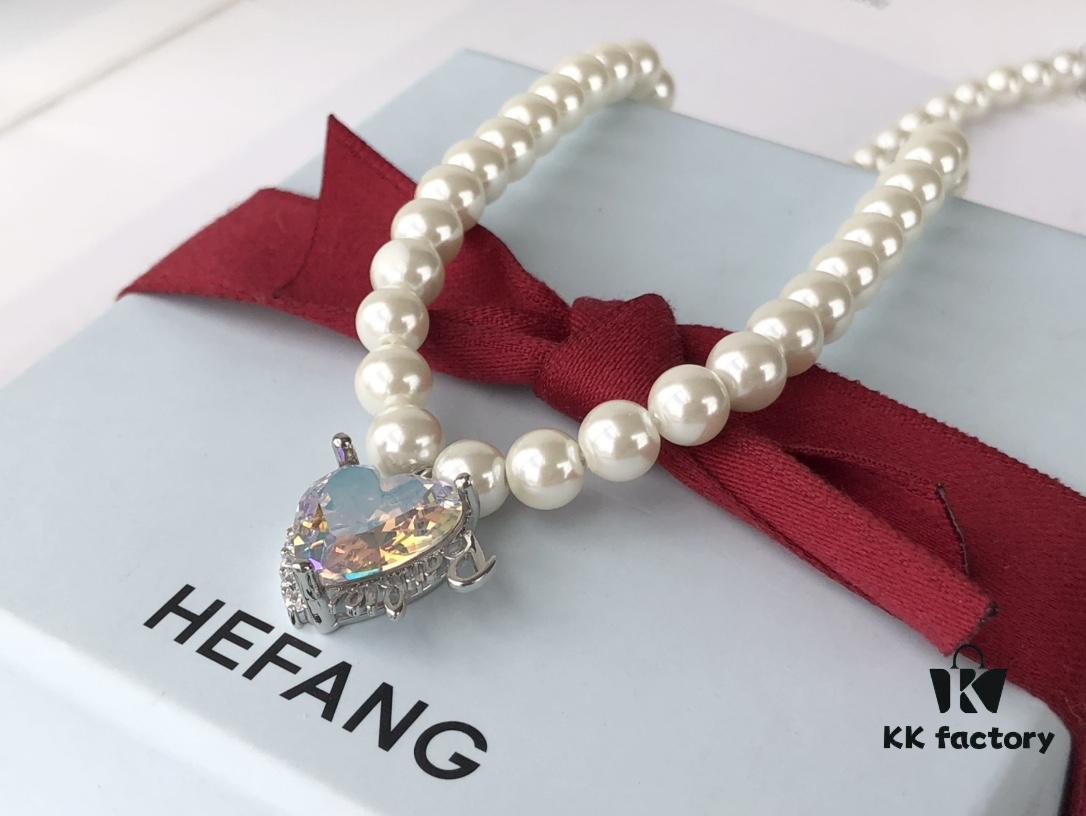 692fdd8e99f2d84055c8b4d8 New Arrival HEFANG Barbie Aurora Sweetheart Short Necklace