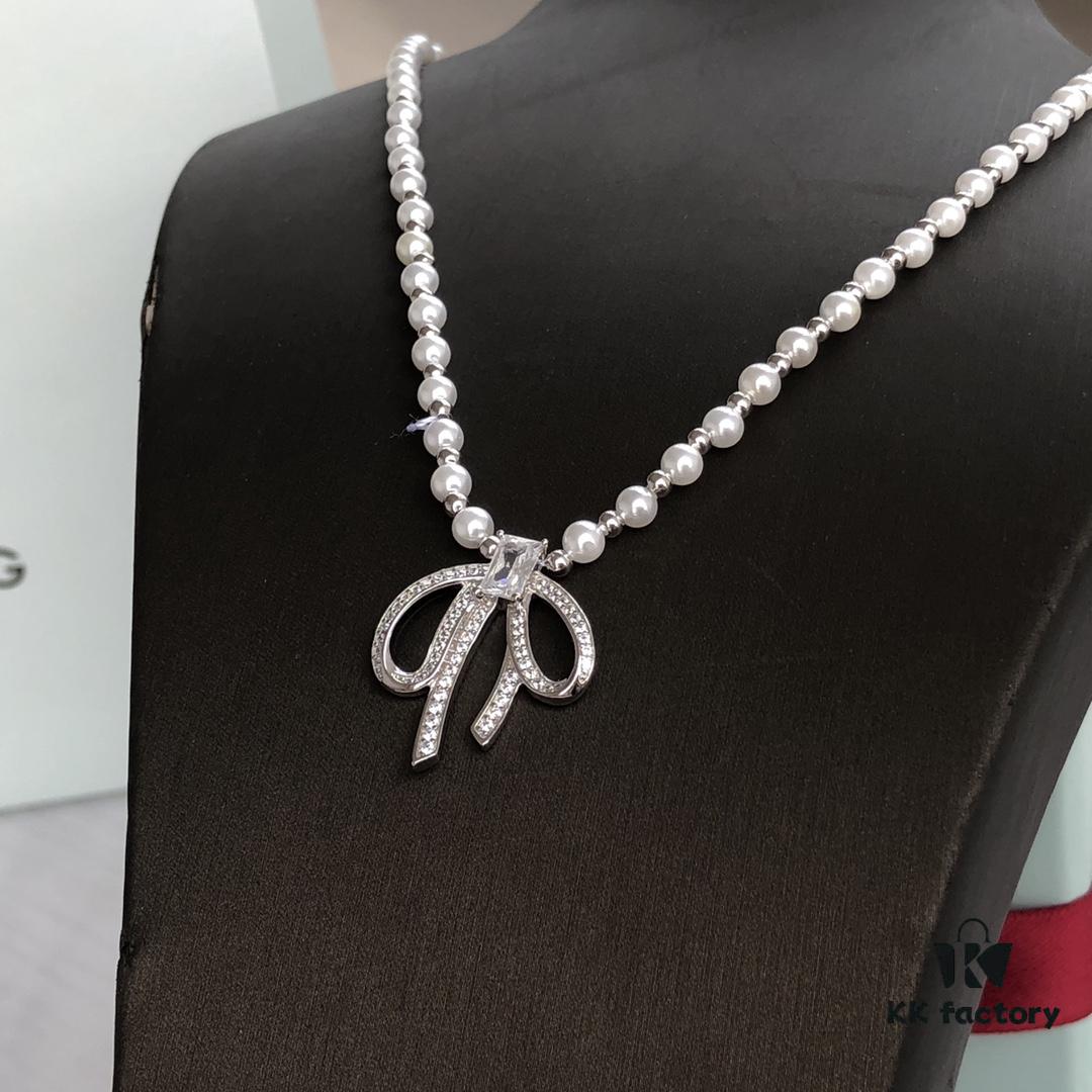 692fdd9099f2d84055c8b4da HEFANG Jewelry Elizabeth Bow Pendant Necklace