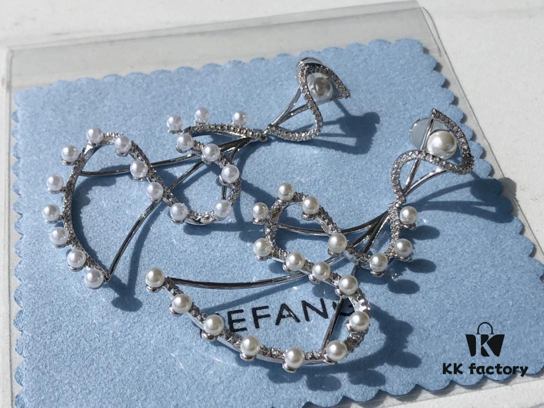 692fdda299f2d84055c8b501 HEFANG Jewelry Ballet Rotating Earrings