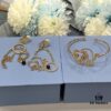 He Fang Cat Ear Cuffs Bracelet Non-Pierced Earrings
