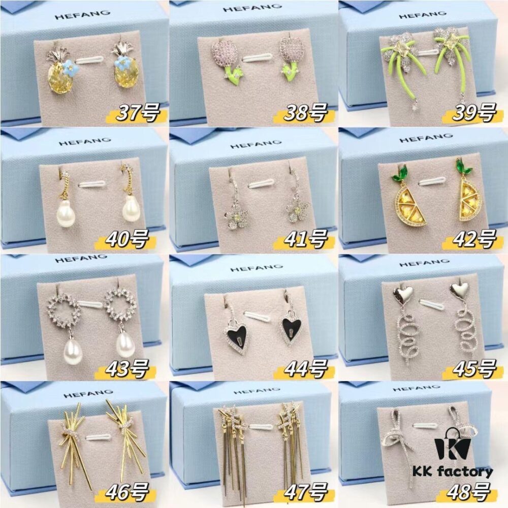 692fde4f99f2d84055c8b608 HEFANG / He Fang Boutique Collection Earrings Set Image