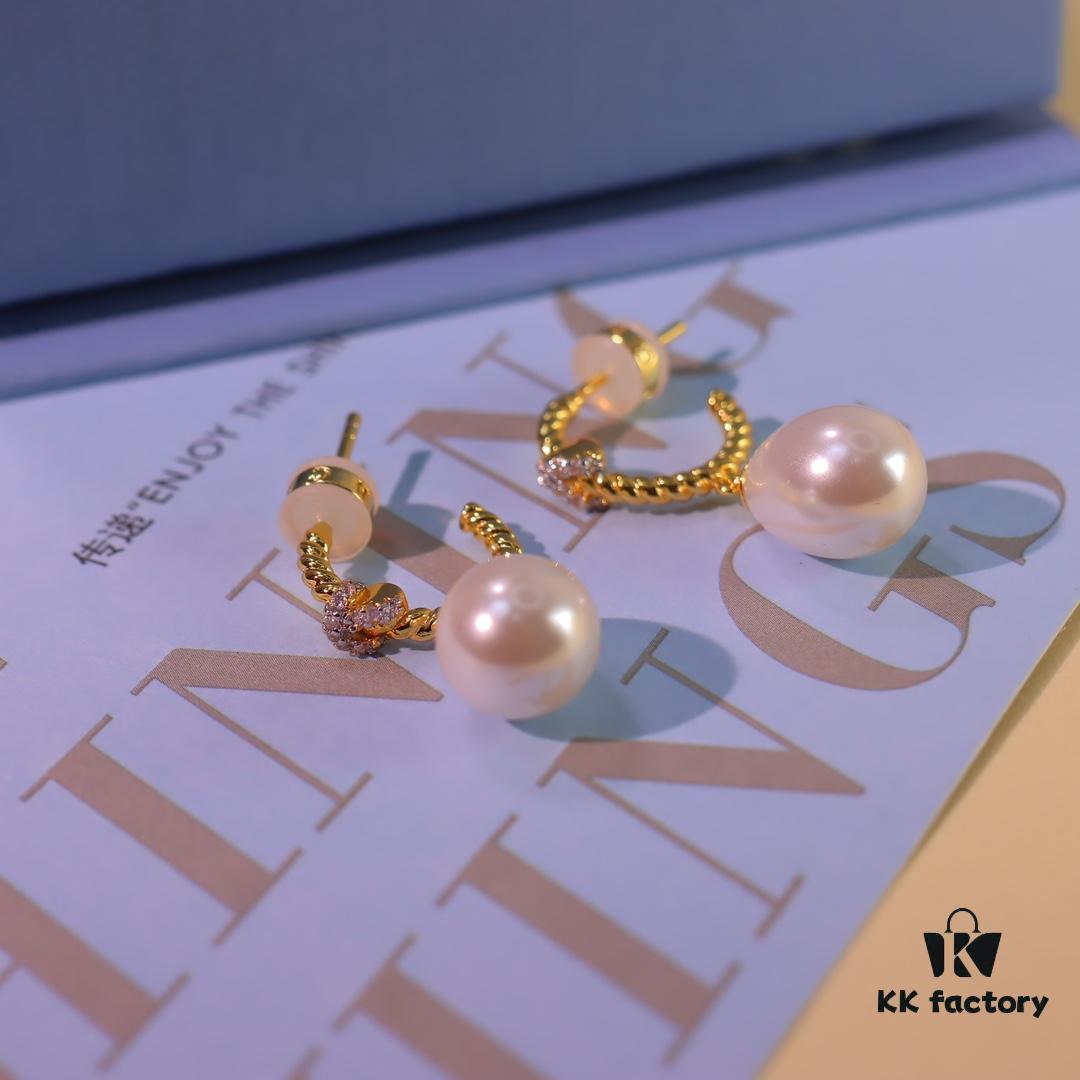 692fdebb99f2d84055c8b68a He Fang Jewelry Heart Knot Pearl Stud Earrings