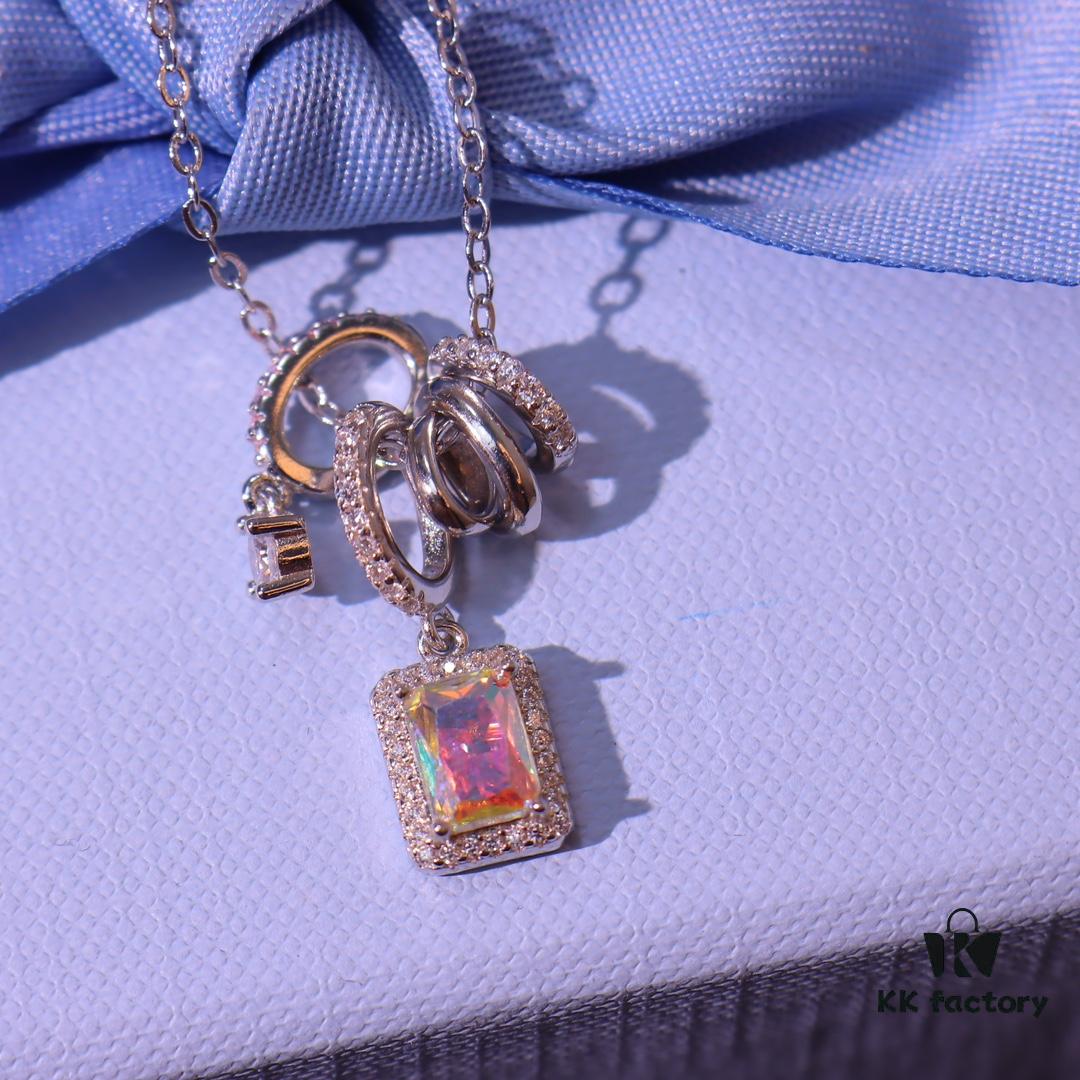 692fdee699f2d84055c8b6bb He Fang Jewelry New Arrival Aurora Small Ice Sugar Necklace