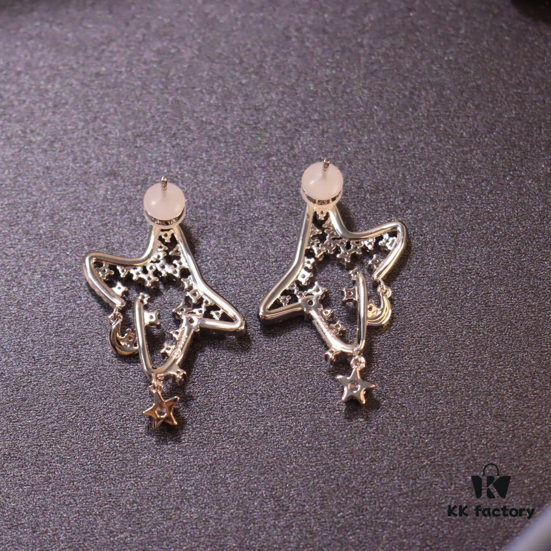 692fdef099f2d84055c8b6c5 He Fang New Shiny Star Stud Earrings