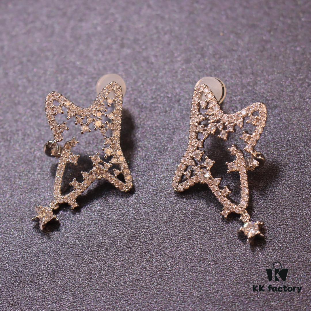 692fdef199f2d84055c8b6c8 He Fang New Shiny Star Stud Earrings