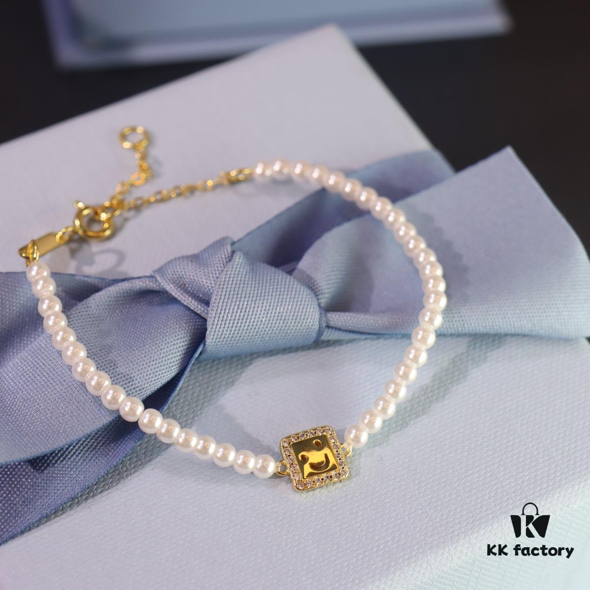 692fdef599f2d84055c8b6c9 HEFANG New Smiley Bracelet