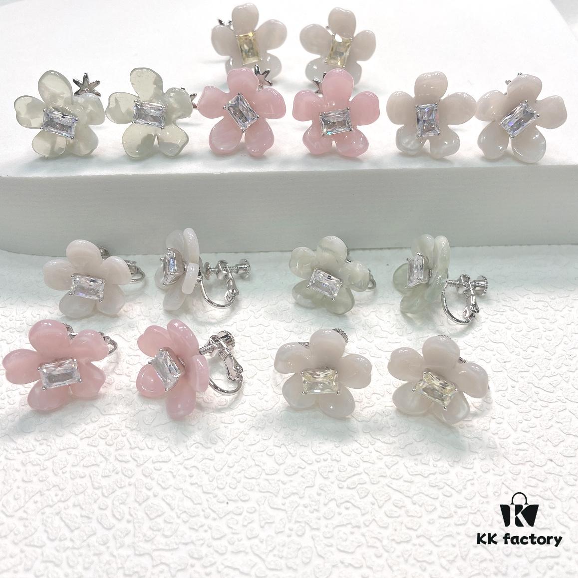 692fdf0299f2d84055c8b6d7 Herborist Freesia Stud Earrings Clip, Four Colors