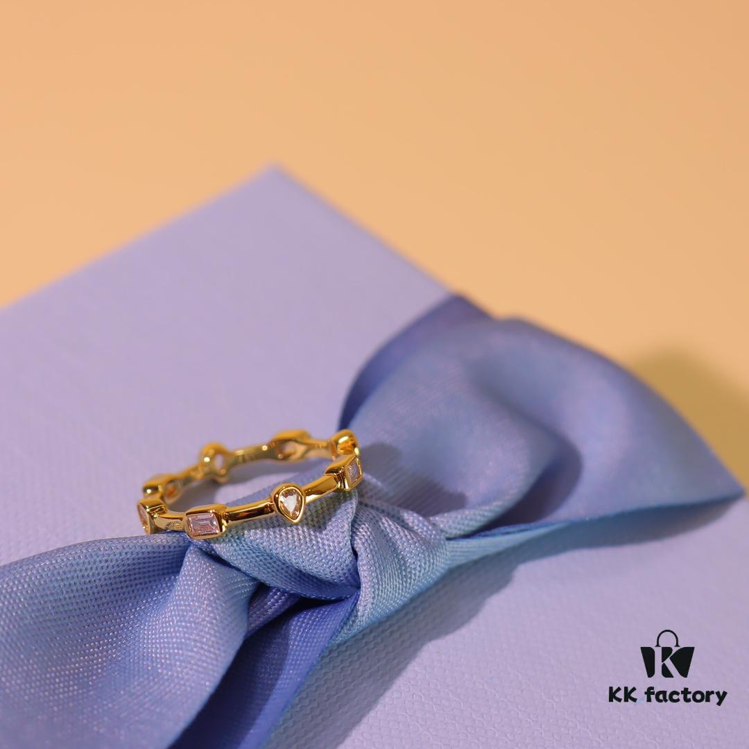Hexagon New Mini Lustrous Ring