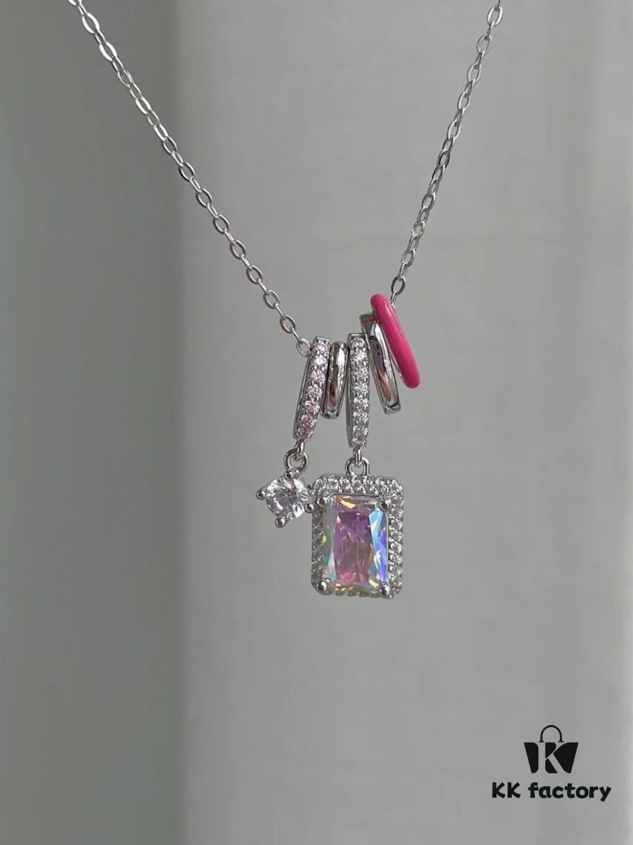 692fdf5c99f2d84055c8b738 Aurora Sugar Cube Series - Zircon Surrounding Transparent Cube Stone