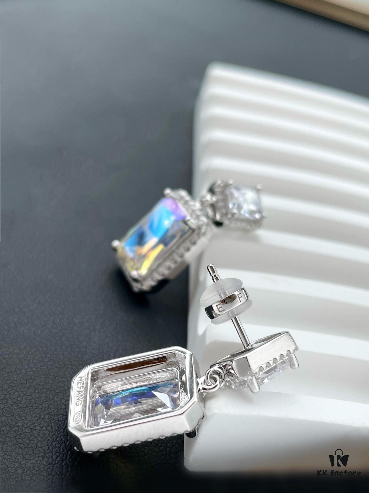 692fdf7b99f2d84055c8b759 He Fang Aurora Glow Cubic Sugar Series - Lucky Aurora S925 Sterling Silver Pendant