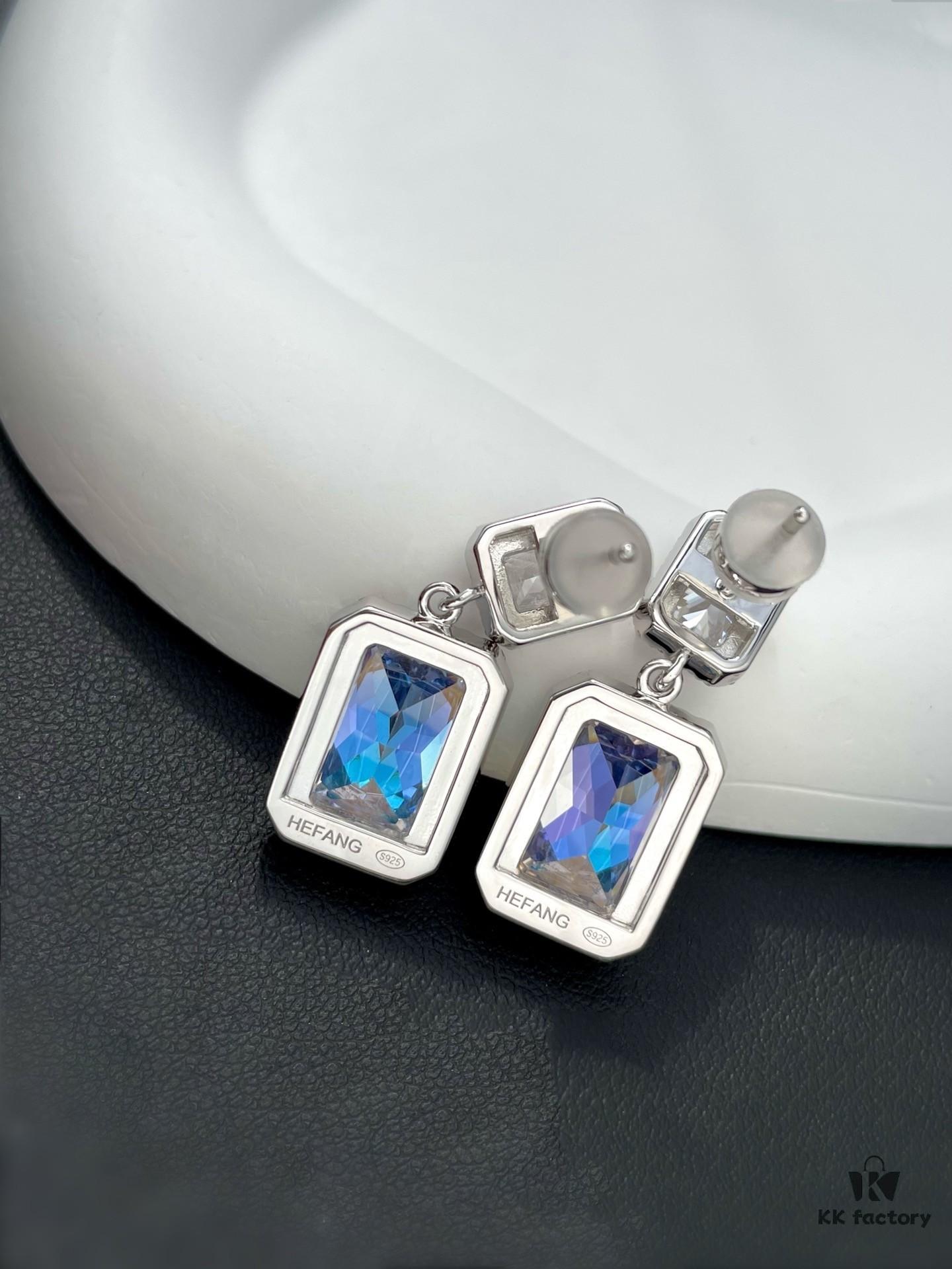 692fdfa499f2d84055c8b791 He Fang Aurora Glow Cubic Sugar Series - Lucky Aurora S925 Sterling Silver Pendant