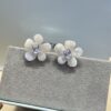 692fdfb599f2d84055c8b7ac He Fang Freesia Stud Earrings