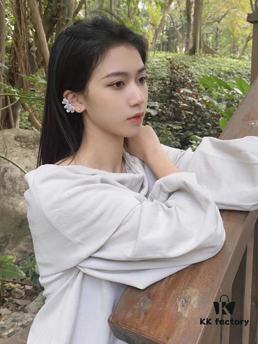 692fdfe599f2d84055c8b809 HEFANG He Fang Freesia Flower Cluster Stud Earrings, Minimalist Clip-On Earrings, Cartilage Earrings for Non-Pierced Ears, Women's Ear Jewelry