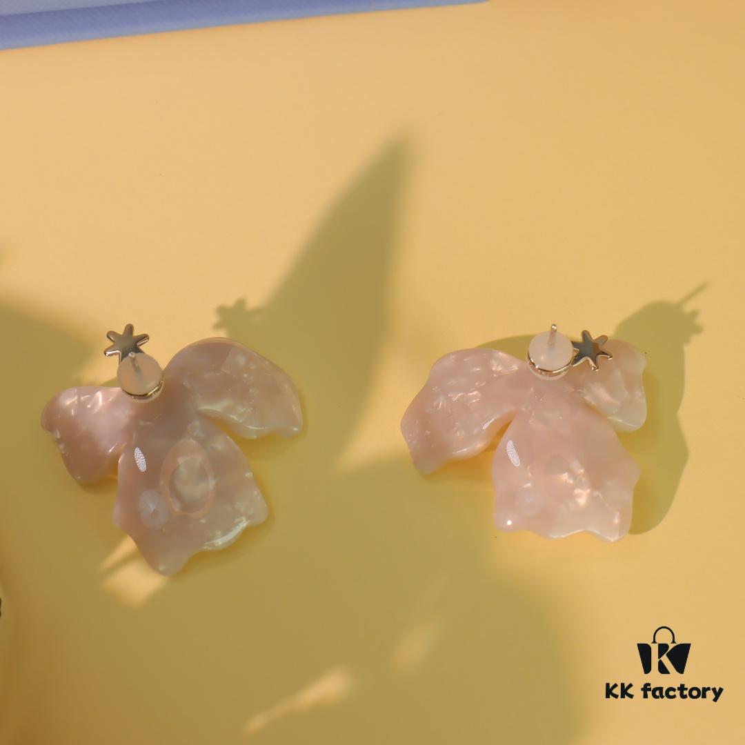 692fdff199f2d84055c8b81f White Iris Earrings