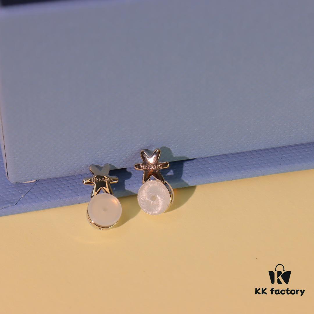 692fdff499f2d84055c8b823 White Iris Earrings
