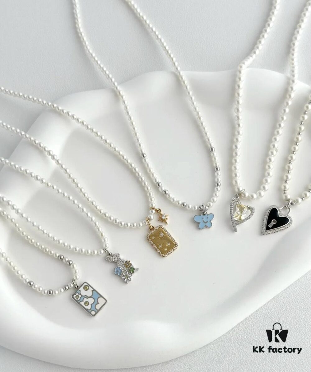 692fdffb99f2d84055c8b831 Gentle and Soft He Fang Necklace