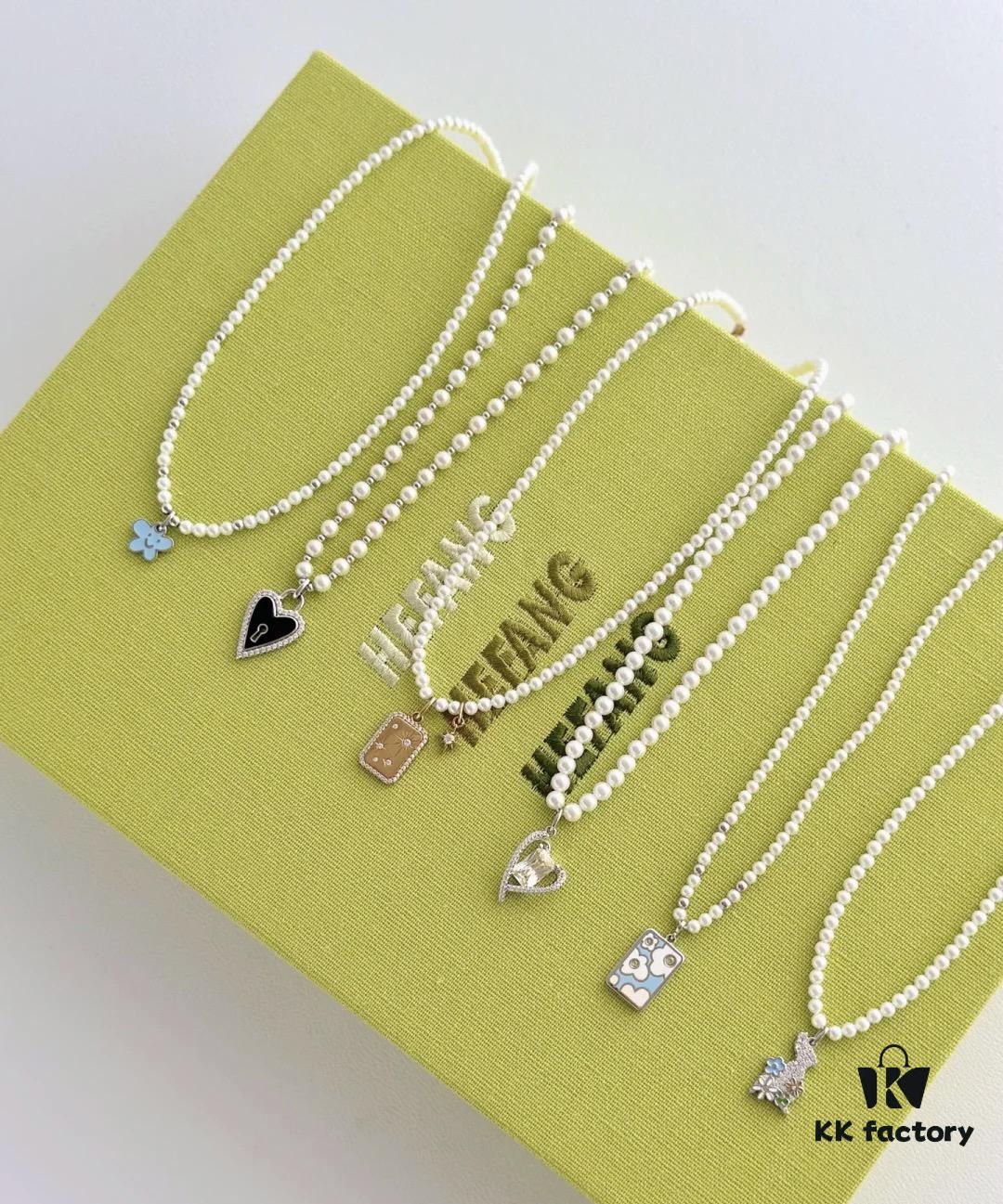 Gentle and Soft He Fang Necklace