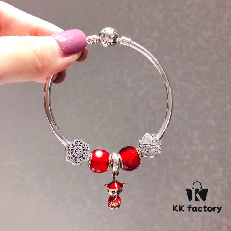 692fe13899f2d84055c8b9f3 Pandora Red God of Wealth New Arrival! Red Faceted Glass with Snowflake Bead and Four-Leaf Clover Clasp, S925 Silver