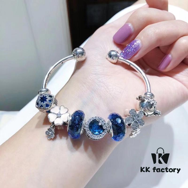 692fe14d99f2d84055c8ba22 Pandora Blue Daisy Flower with Pink Enamel - New Arrival