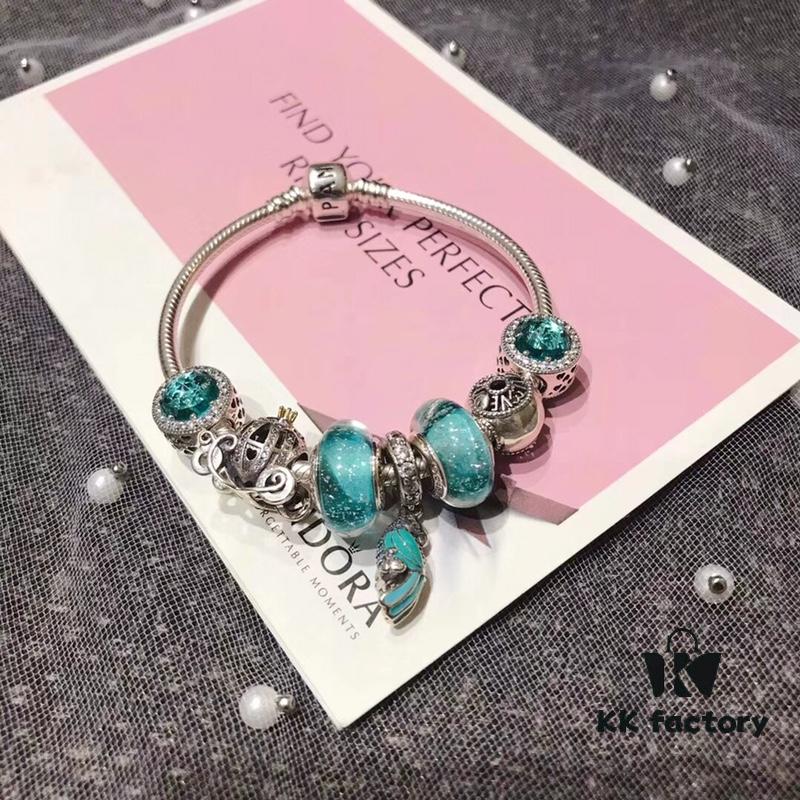 692fe17a99f2d84055c8ba78 Pandora Mint Parrot New Arrival! Made with counter materials, perfectly crafted to match the original quality. Featuring mint moonstone glass, mint diamond-cut cat's eye, fairy tale pumpkin carriage, I Love You beads, mint parrot charm, refreshing and elegant. Comes with S925 silver and official retail packaging!