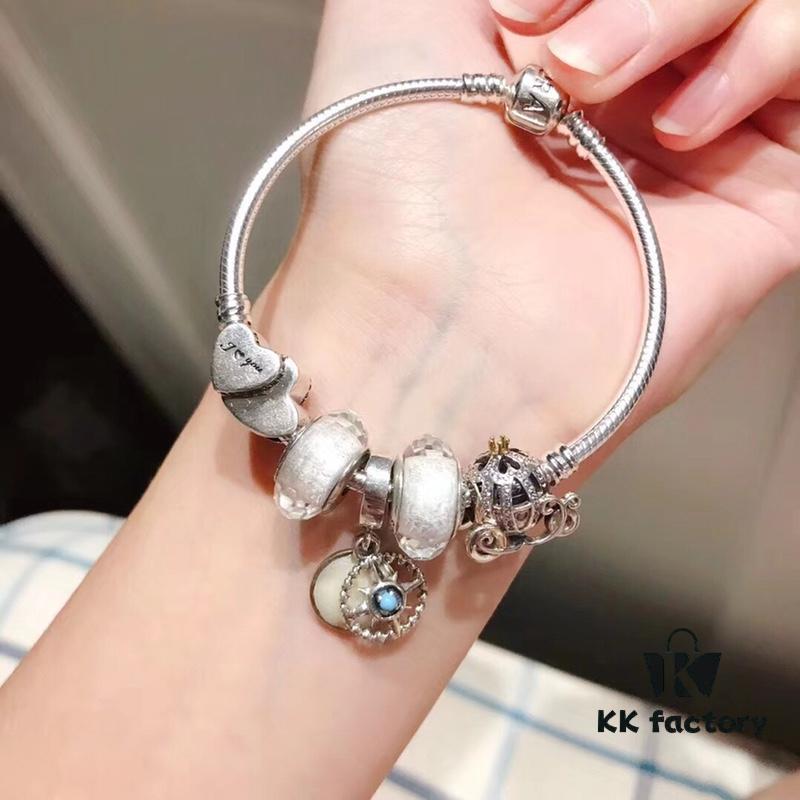 692fe18899f2d84055c8ba99 Pandora White Lover New Arrival! Made with counter-grade materials, perfectly crafted in 1:1 precision, quality comparable to official store products! Featuring white faceted crystal, fairy-tale pumpkin carriage, love double-heart charm, North Star pendant, and the iconic White Lover design. Crafted in S925 sterling silver and comes with official packaging!