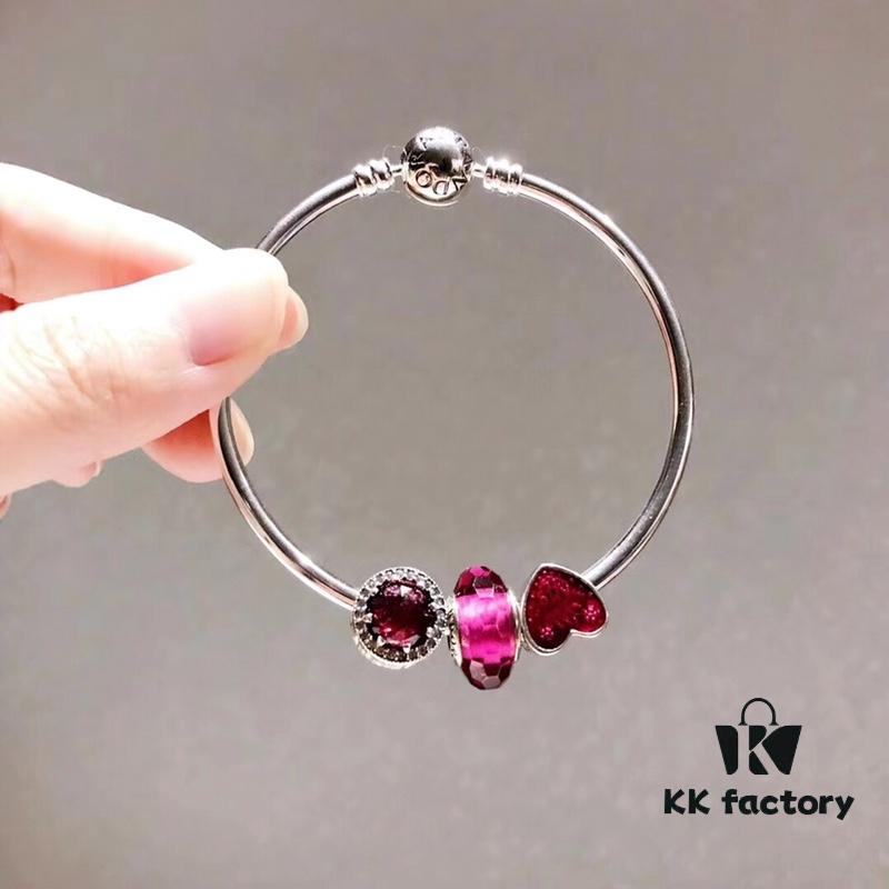 692fe19099f2d84055c8baad Pandora Pandora Beautiful Rose Red Love New Arrival! Made with counter materials, one-to-one perfect craftsmanship, quality comparable to counter! Faceted rose red glass, rose red sparkling diamond cat's eye, Valentine's Amo TE love charm bead, full of love. S925 silver comes with counter packaging!