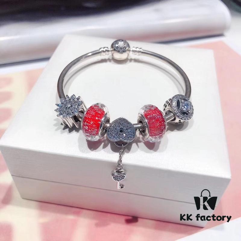 692fe1ac99f2d84055c8baf4 Pandora Pandora Silver Wire Red New Arrival! Highest Quality on Market, Supports Counter Cleaning! Made with Counter Materials for Perfect One-to-One Craftsmanship! Imported Original Red Glass Bead from Thailand, Lovely Heart Key Pendant, Beautiful Snowflake Bead, Prosperity Coin Bead, Beautifying Your Entire Youth. S925 Silver Comes with Official Packaging!