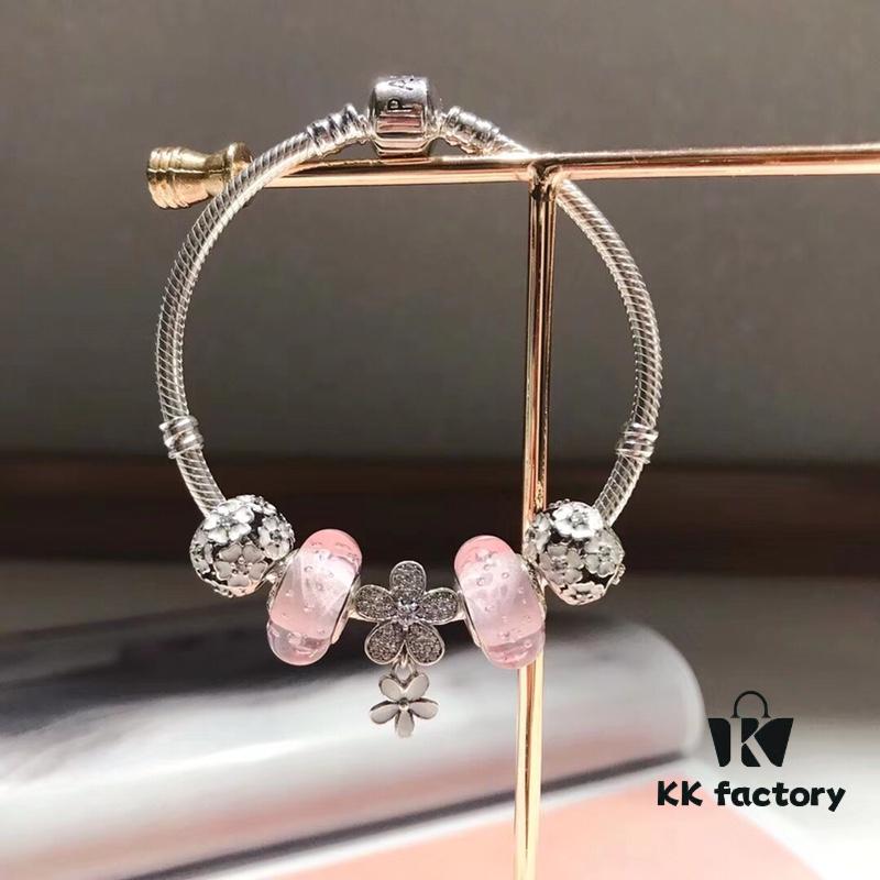 692fe20599f2d84055c8bbcb Pandora Fresh Elegant Pink Sparkling Diamond Daisy | High-End Replica