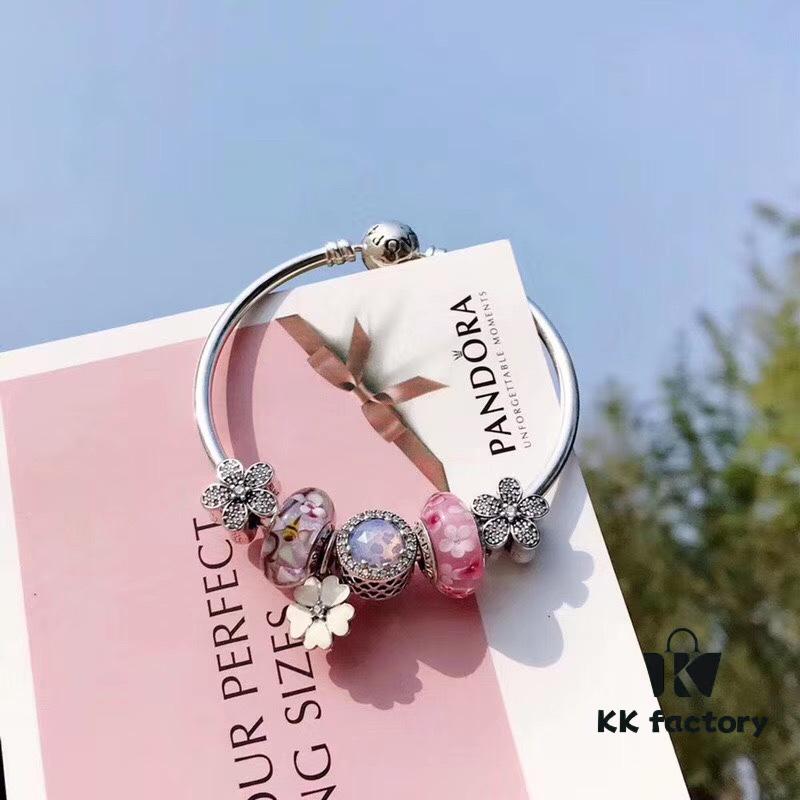 692fe26d99f2d84055c8bcac Pandora Pink and Purple Two-Tone Flower Daisy Sparkling New Arrival! Crafted with counter-grade materials, perfectly replicating the original design, quality comparable to official store products!