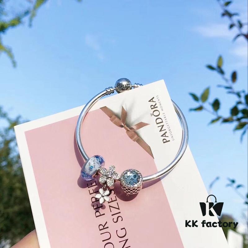 692fe27199f2d84055c8bcb6 Pandora Icy Blue Bubble Sparkling Diamond Daisy New Arrival! Made with counter-grade materials, perfectly crafted to match the original quality. Featuring icy blue bubble glass, icy blue cat's eye, sparkling diamond daisy, and S925 silver, complete with official packaging!