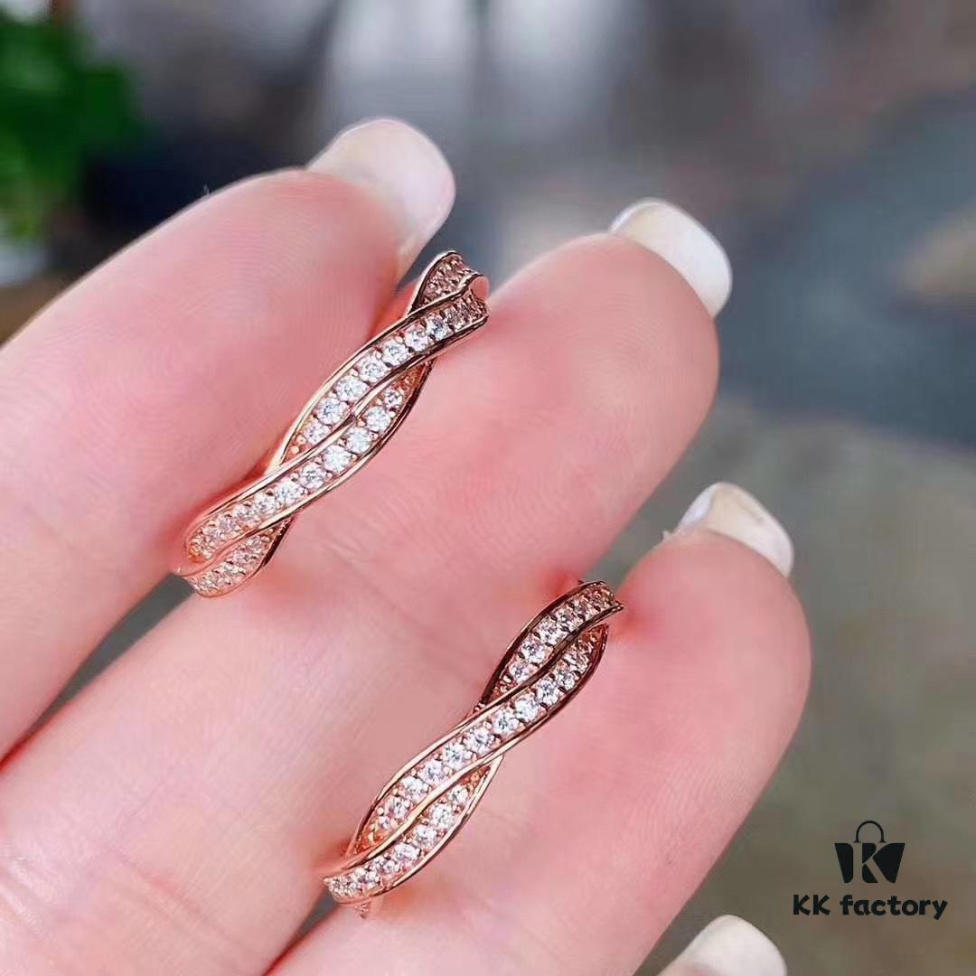 692fe27999f2d84055c8bcc2 Pandora Wheel of Fate Rose Gold Ring 💍 A popular in-store style with meaningful symbolism
