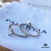 692fe27c99f2d84055c8bcc9 Pandora Waterdrop Pigeon Ring, carefully crafted with a waterdrop shape — perfectly sized for standalone wear or pairing with a wish ring, a true standout 💫 Made of sterling silver with the entire band encrusted with sparkling diamonds