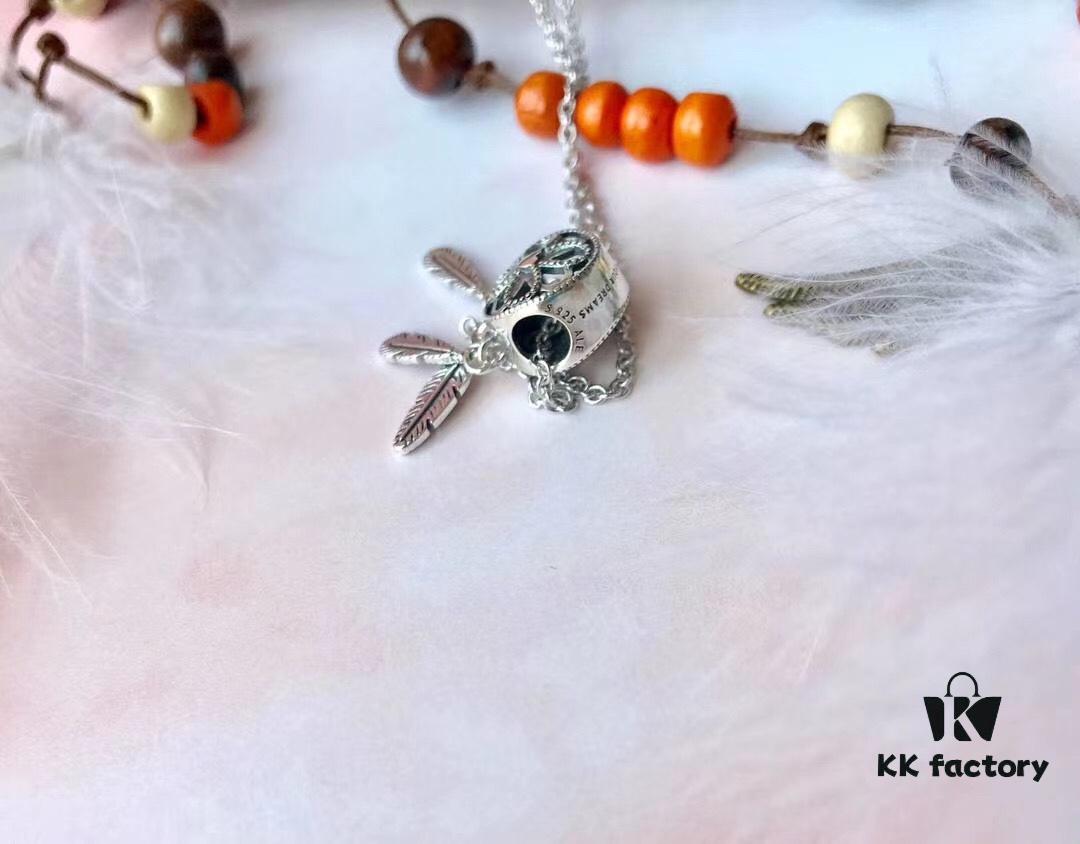 692fe2b199f2d84055c8bd32 Pandora Dreamcatcher Necklace (Dreams of Radiance)