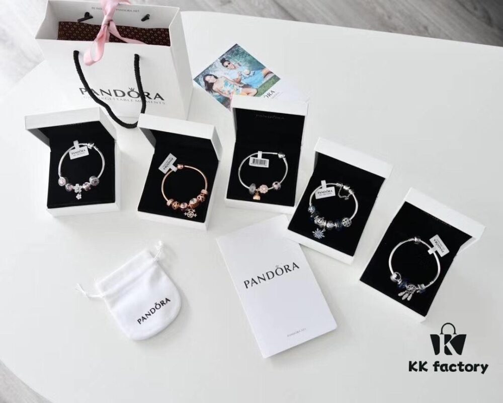 692fe2b599f2d84055c8bd3a Pandora: Weaves together the beautiful dreamy life of summer, bringing fullness of happiness.