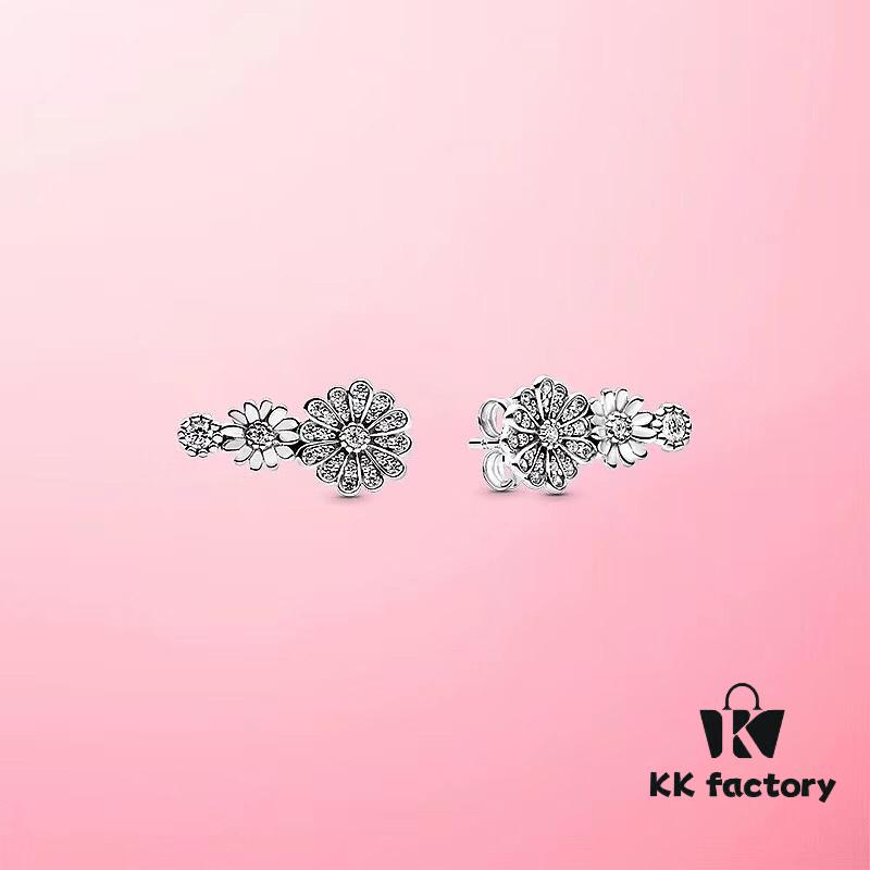 692fe33699f2d84055c8be1b Panjia Spring New Arrival Shiny Daisy Stud Earrings