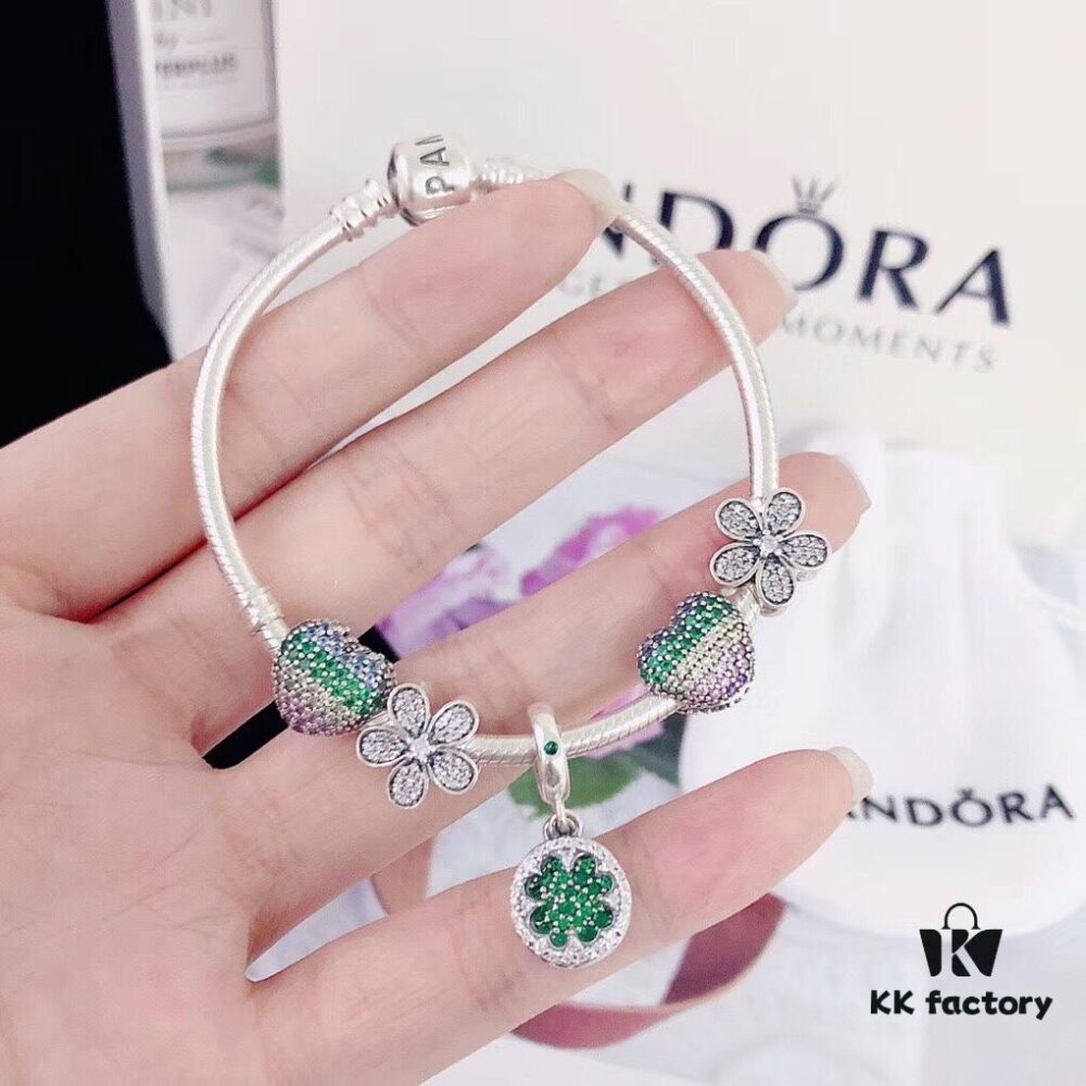 692fe33a99f2d84055c8be22 Exclusive Launch 🍀 Lucky Four-Leaf Clover 🍀 Symbolizing Happiness and Joy 🍀 Fresh and Elegant Design 🍀 Stunningly Beautiful! Attracts Envious Glances with Every Move! A Must-Have Bestseller – Grab Yours Now!