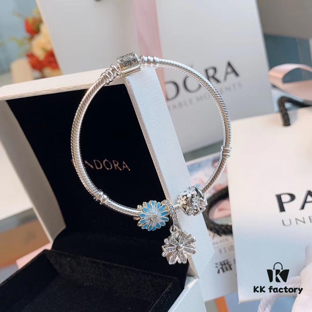 692fe37299f2d84055c8be84 Exclusive Launch 2020 Pandora Newest Garden Collection 'Fresh Daisy' Bracelet Set