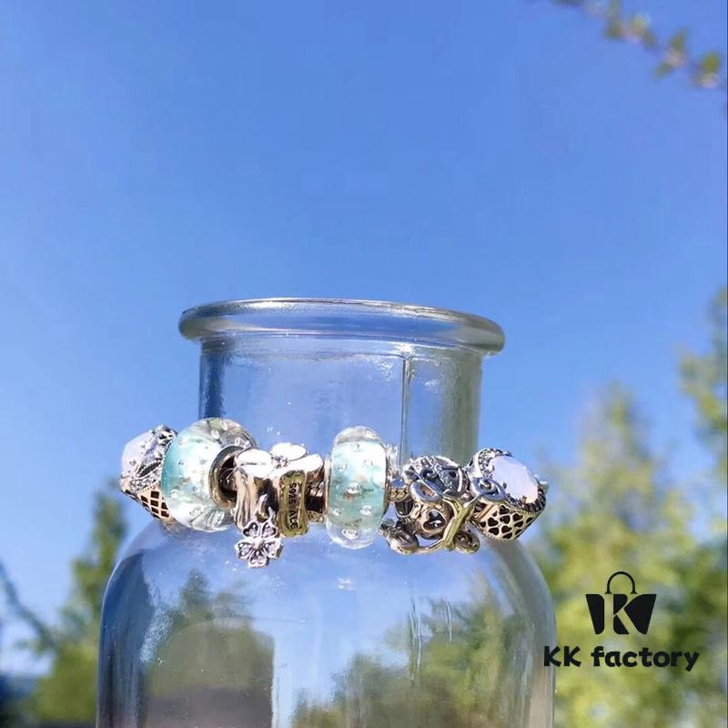 692fe3a899f2d84055c8bef8 Pandora Pandora Silver Mint Poetry Flower Bloom New Arrival! Made with counter materials, one-to-one perfect craftsmanship, quality comparable to counter products! Silver mint glass, lucky money coin beads, fairy tale pumpkin carriage, sparkling diamond cat's eye, paired with pink five-petal enamel pendant. S925 silver comes with official counter packaging!